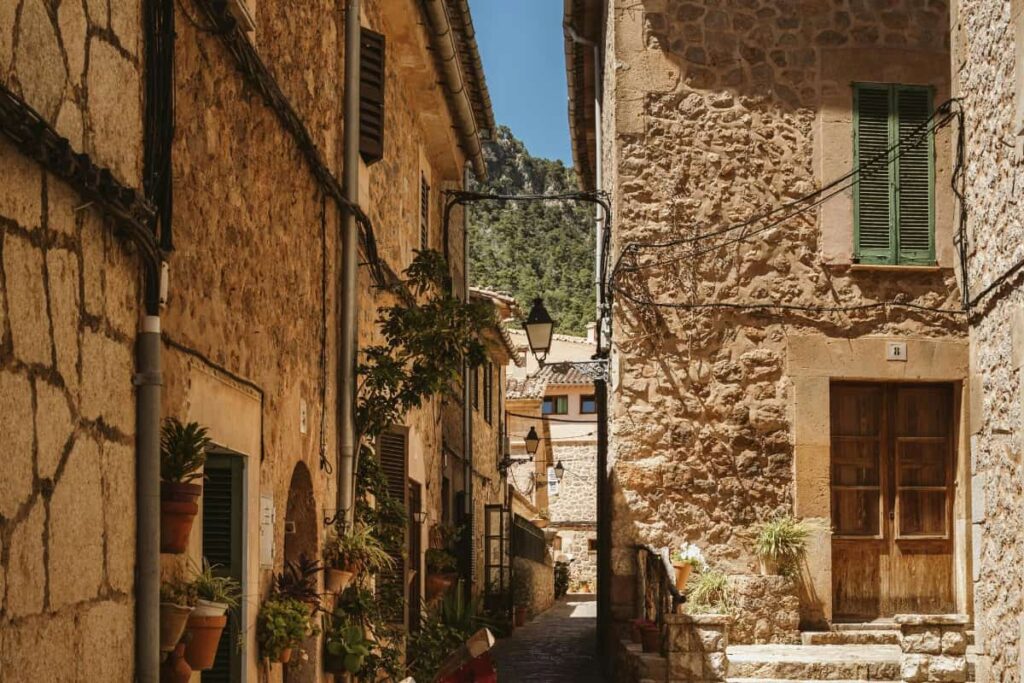 Moderne stad met mediterrane geest